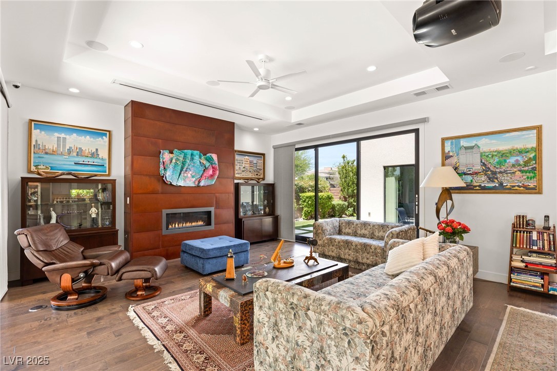 15 Gemstar Lane