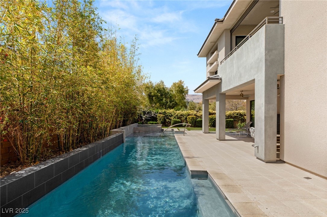 15 Gemstar Lane