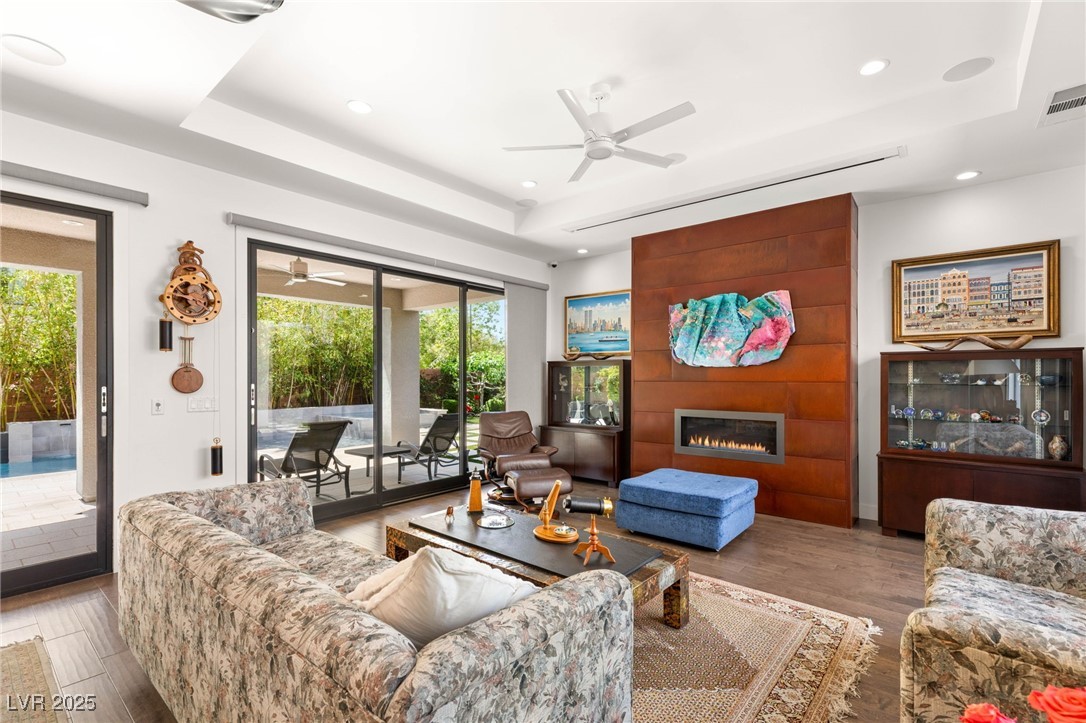 15 Gemstar Lane