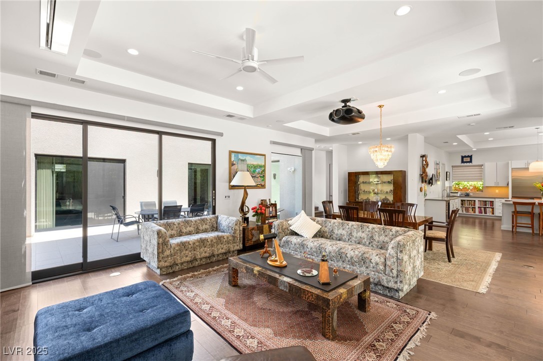 15 Gemstar Lane