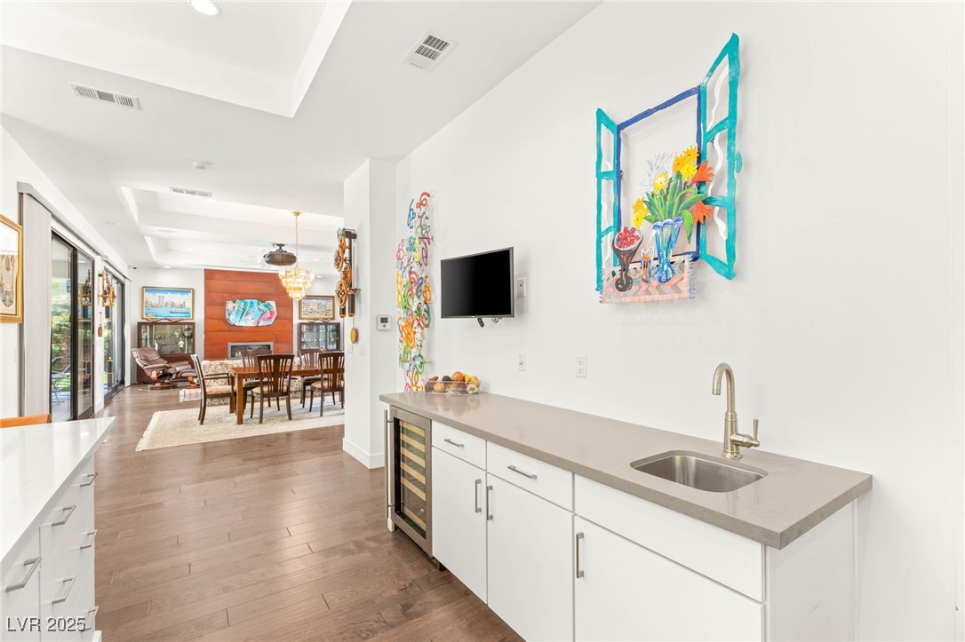 15 Gemstar Lane