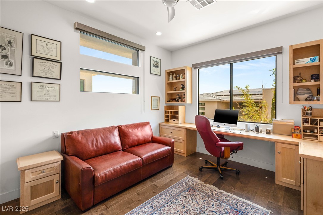 15 Gemstar Lane