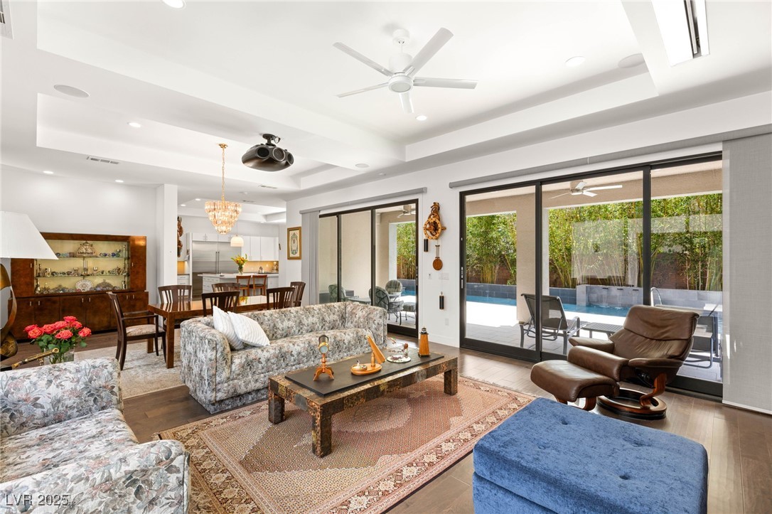 15 Gemstar Lane