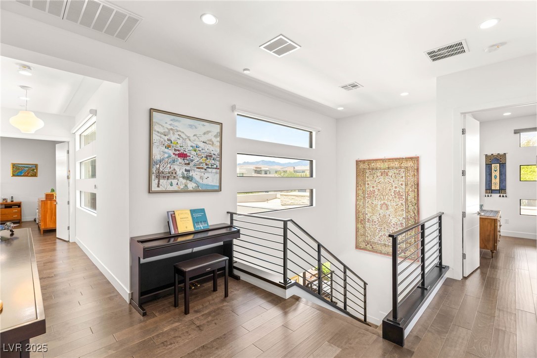 15 Gemstar Lane
