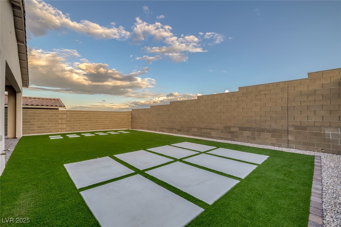11617 Peregrine Point Court