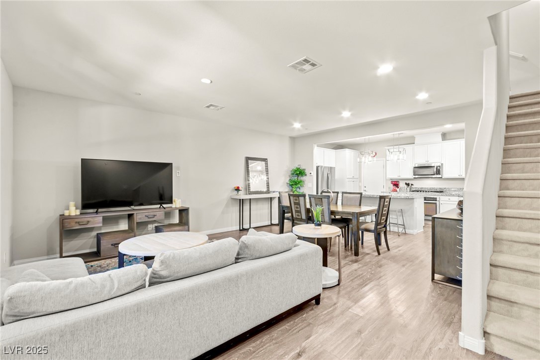 160 Lomita Heights Drive