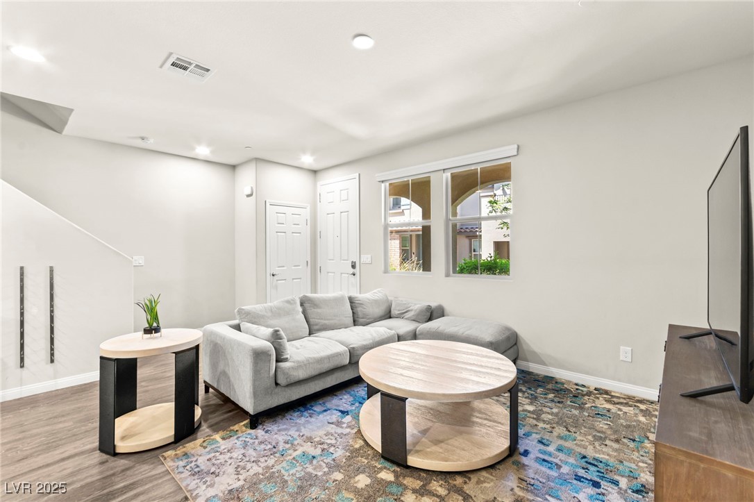 160 Lomita Heights Drive