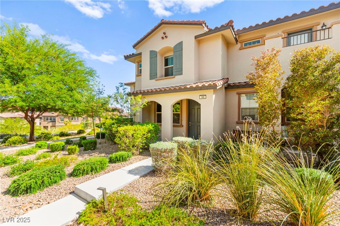 160 Lomita Heights Drive