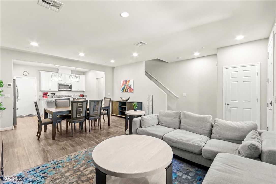 160 Lomita Heights Drive