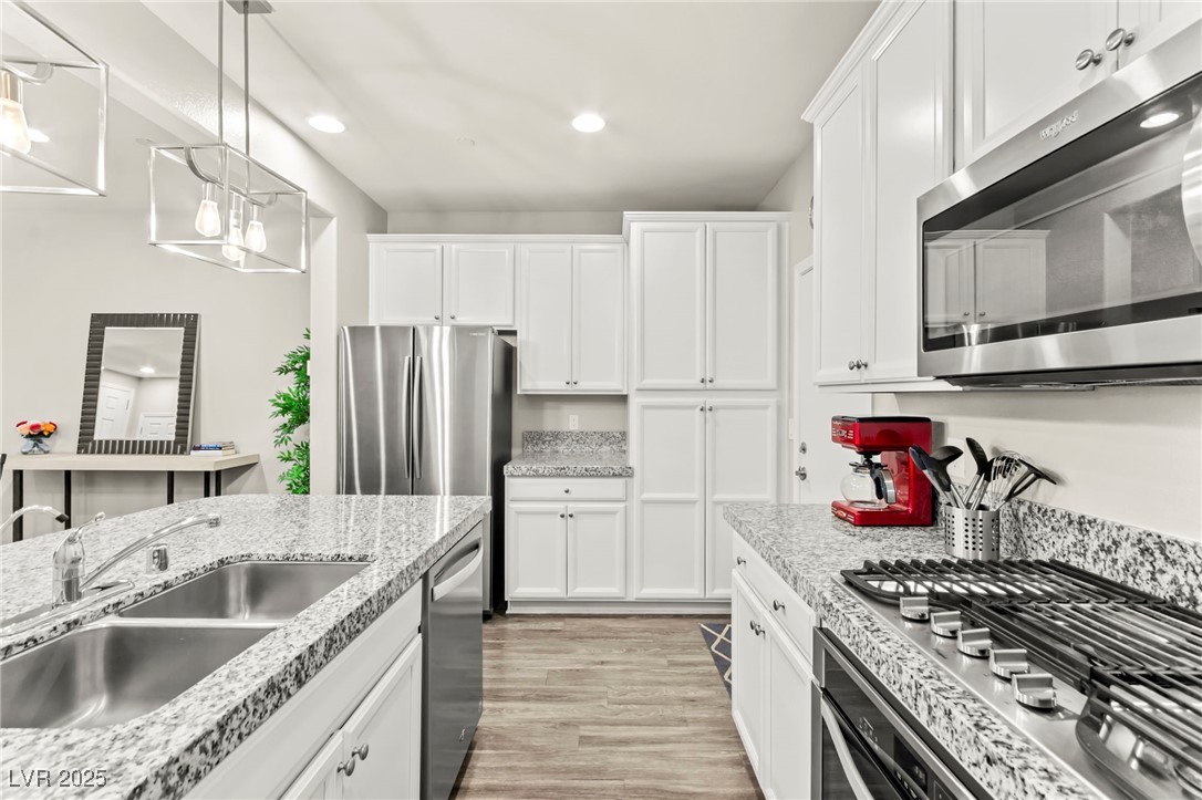 160 Lomita Heights Drive