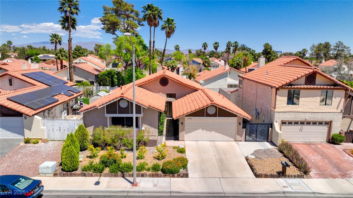 2704 Miraflores Avenue