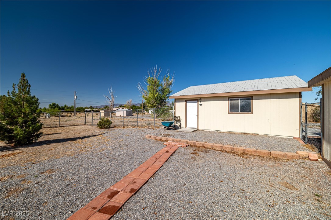 4931 East Comanche Drive