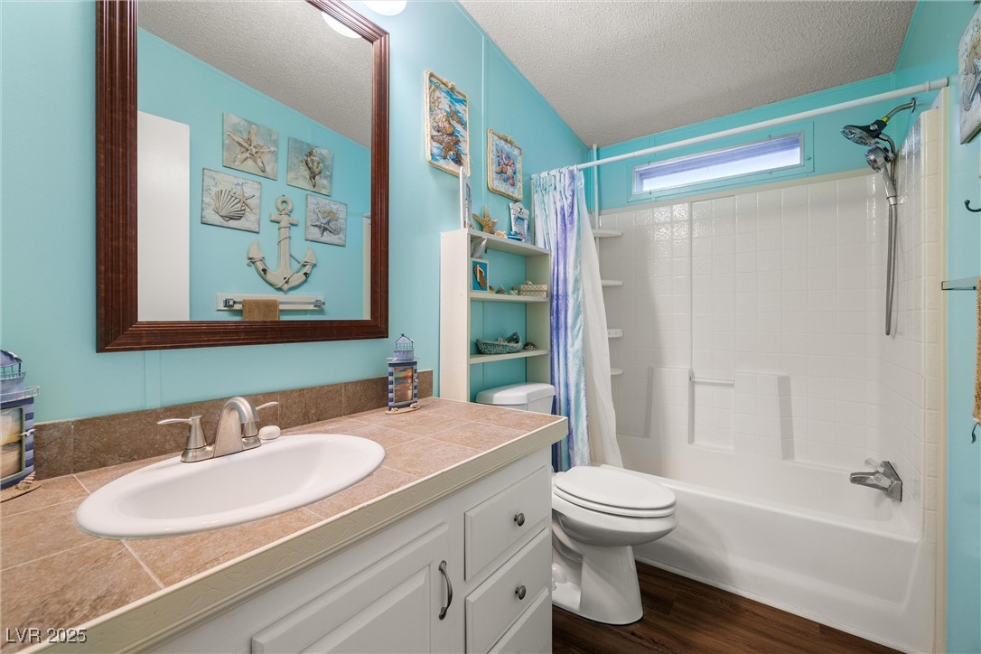 4931 East Comanche Drive