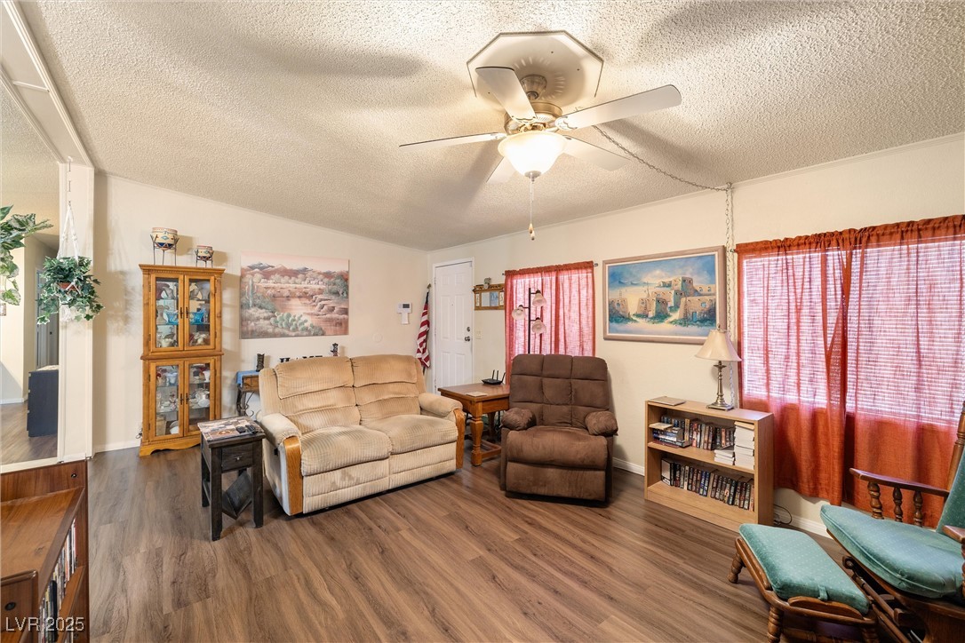 4931 East Comanche Drive