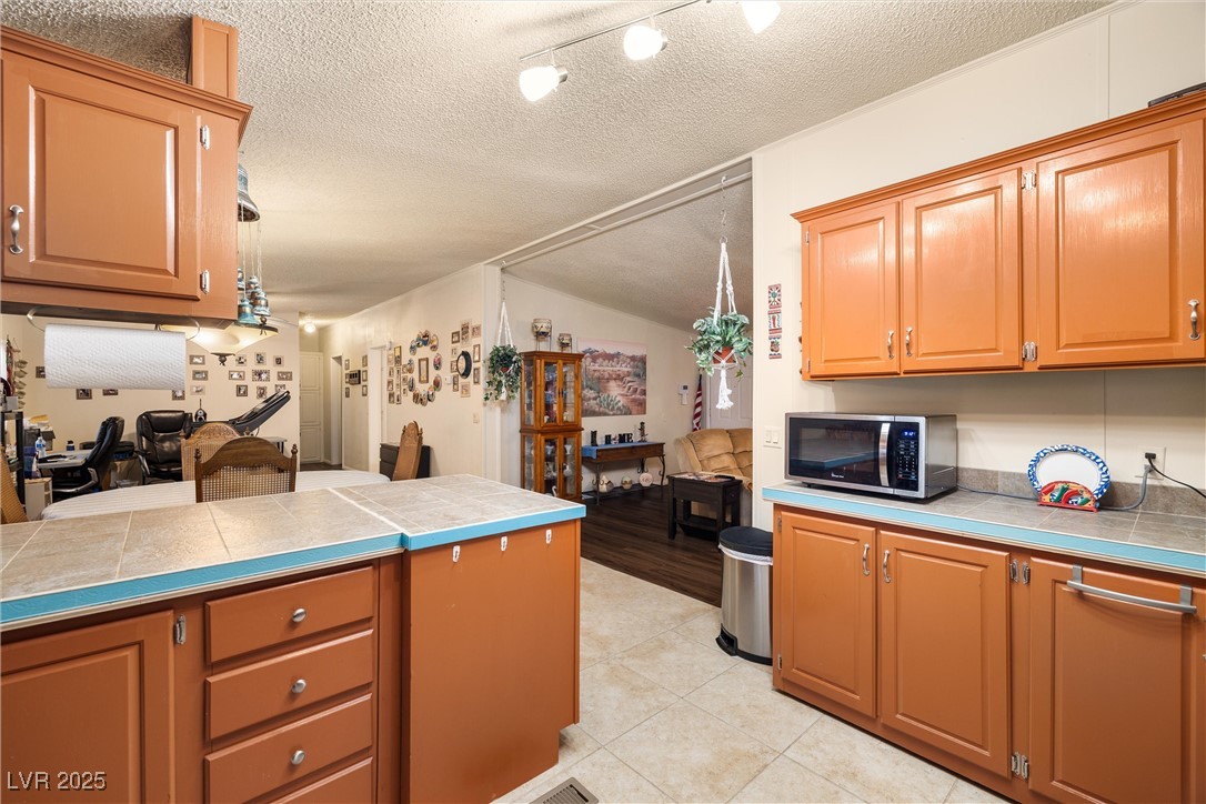 4931 East Comanche Drive