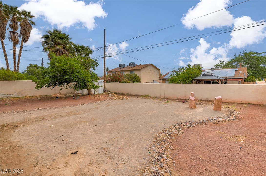 604 North Torrey Pines Drive