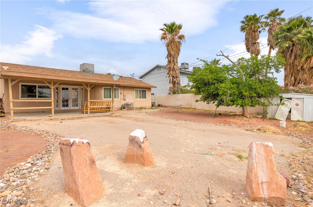 604 North Torrey Pines Drive