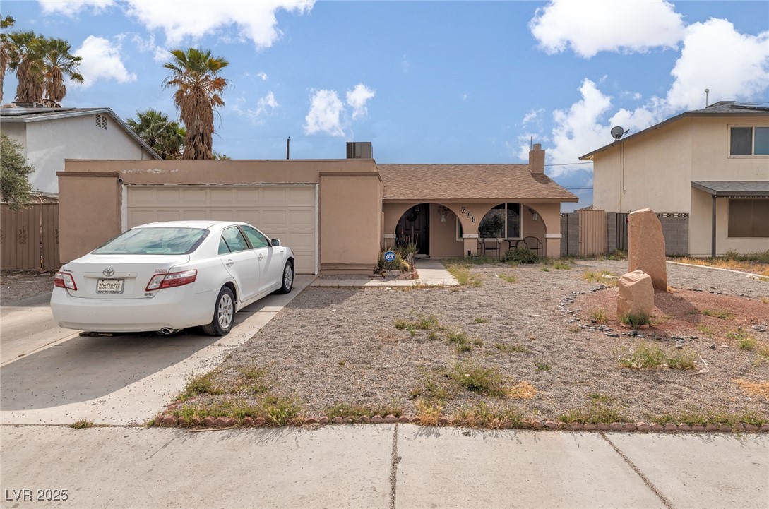604 North Torrey Pines Drive
