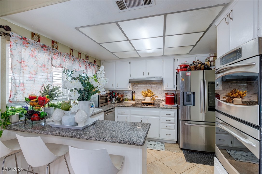 604 North Torrey Pines Drive