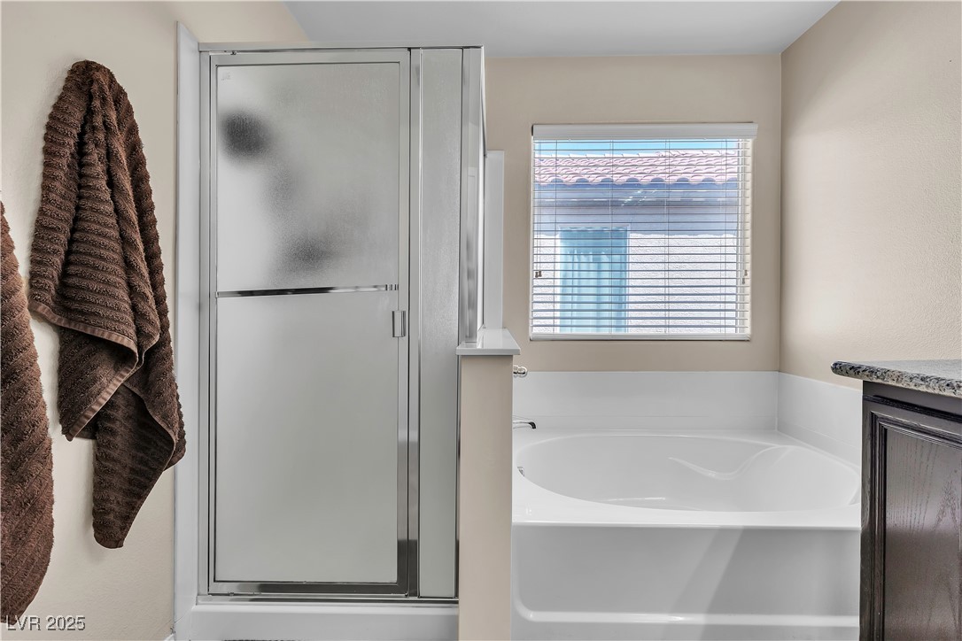 9541 Vast Valley Avenue