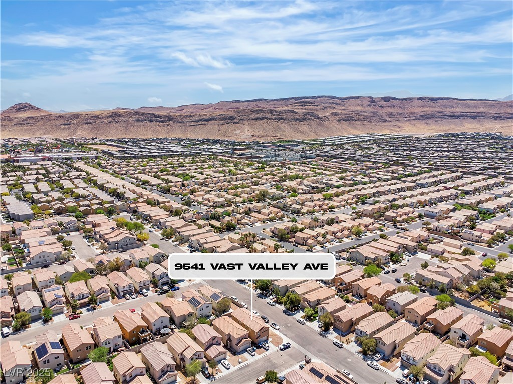 9541 Vast Valley Avenue