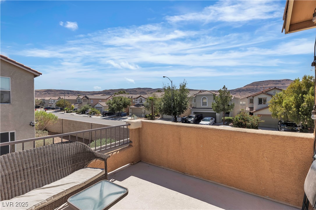 9541 Vast Valley Avenue