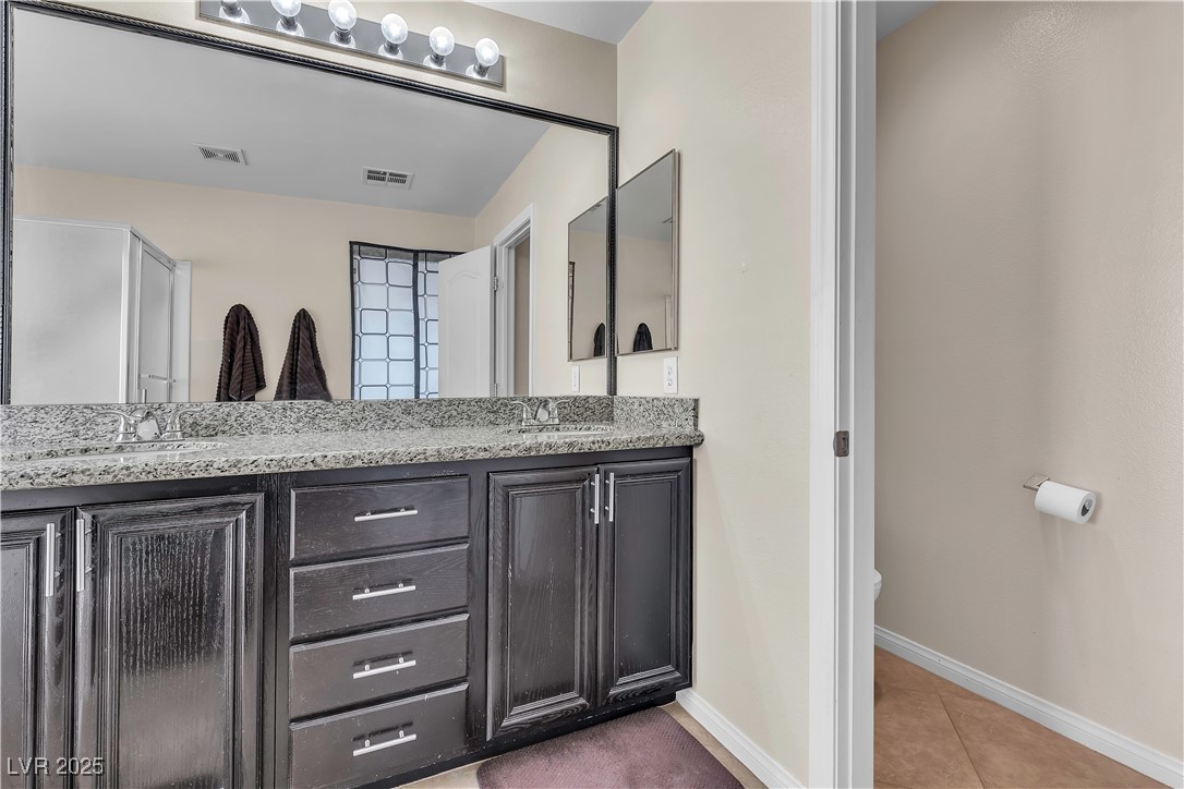 9541 Vast Valley Avenue