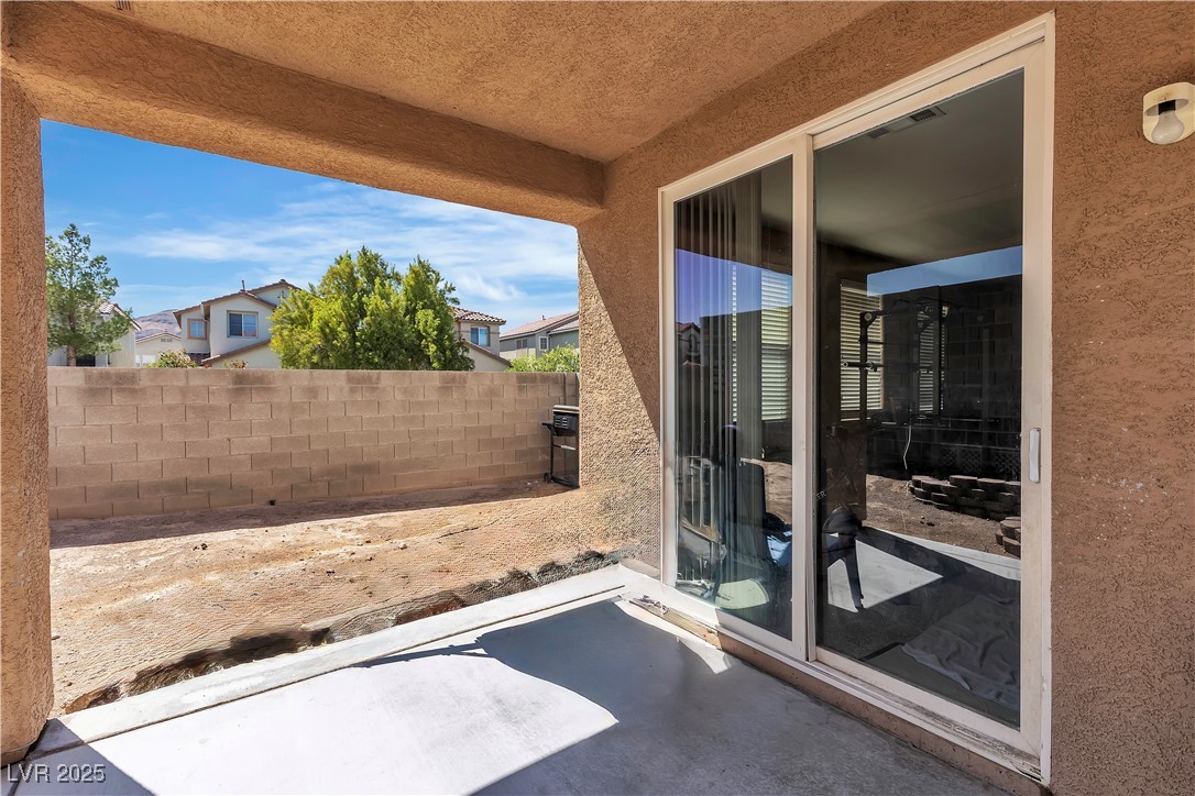 9541 Vast Valley Avenue