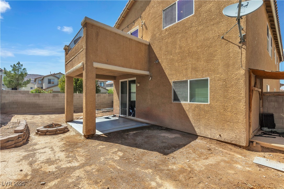 9541 Vast Valley Avenue