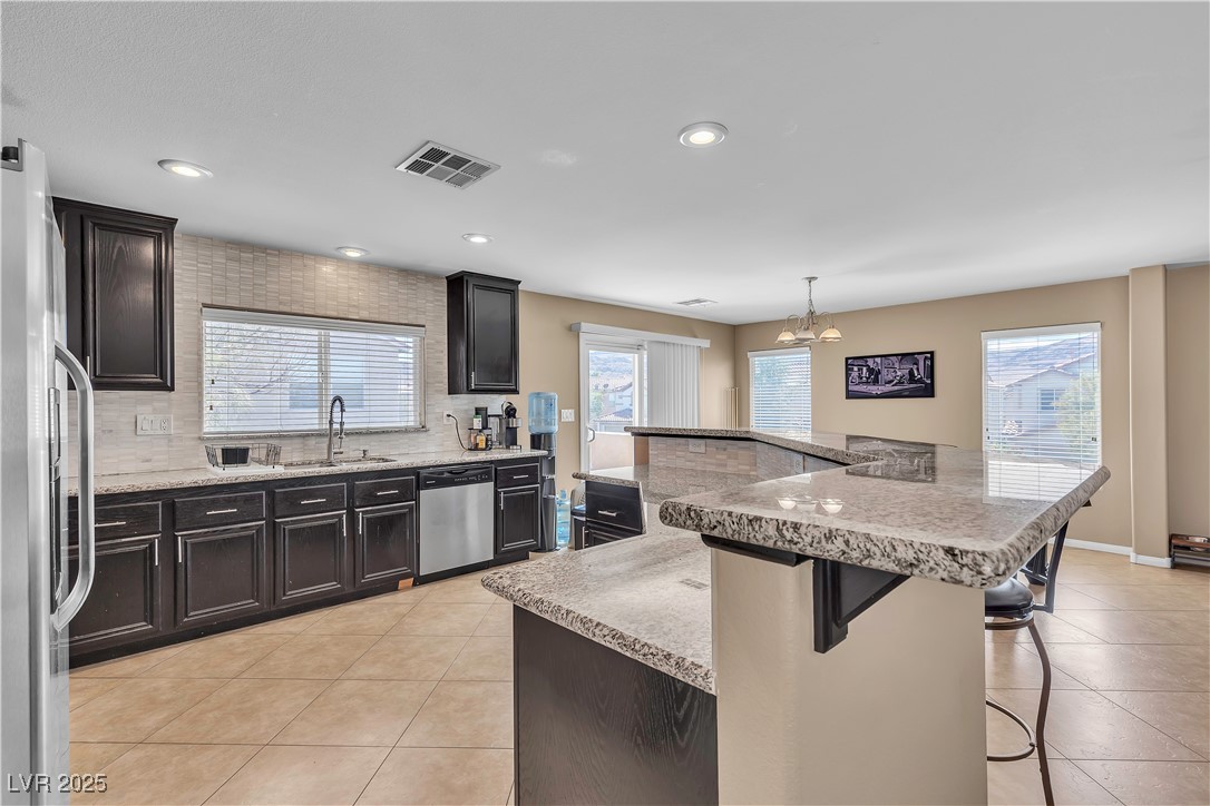 9541 Vast Valley Avenue