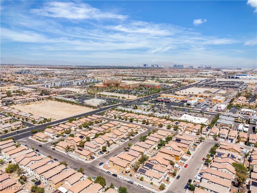 9541 Vast Valley Avenue