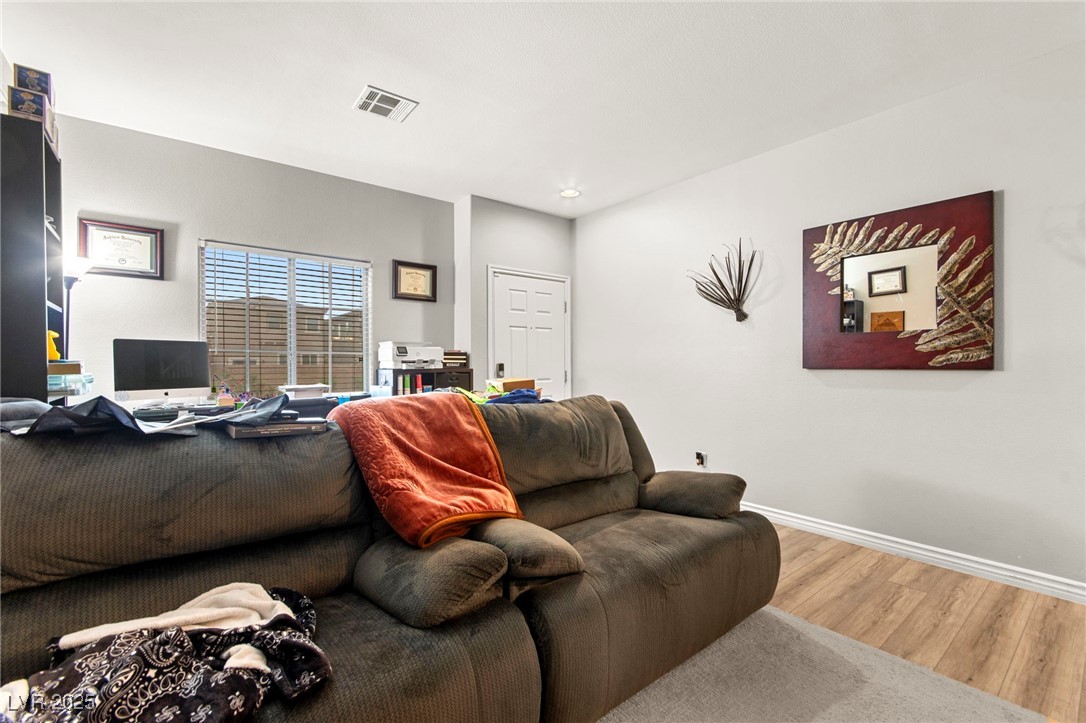 6624 Jade Jaguar Street