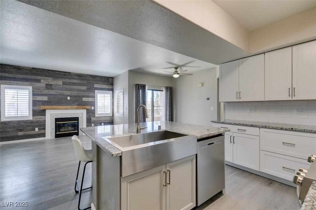 8250 North Grand Canyon Drive 2001