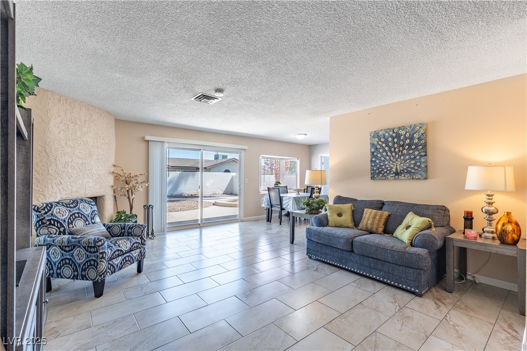 3143 La Mesa Drive