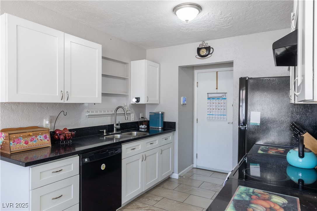 3143 La Mesa Drive