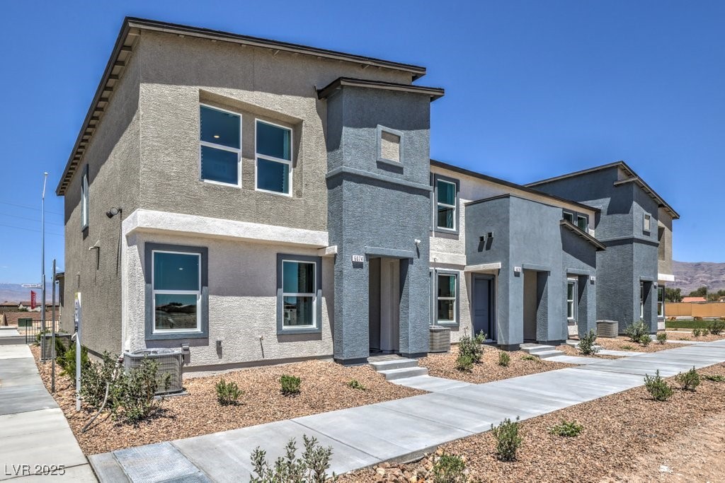 6105 Aster Garden Street 160