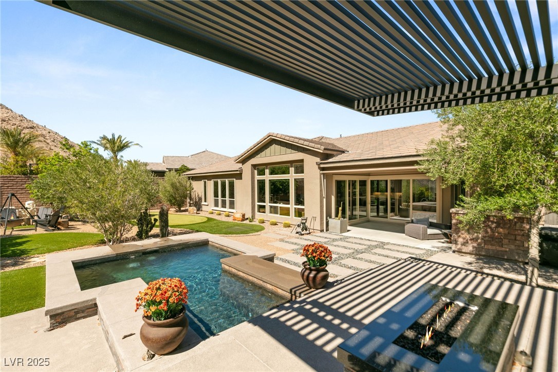 2927 The Peaks Lane