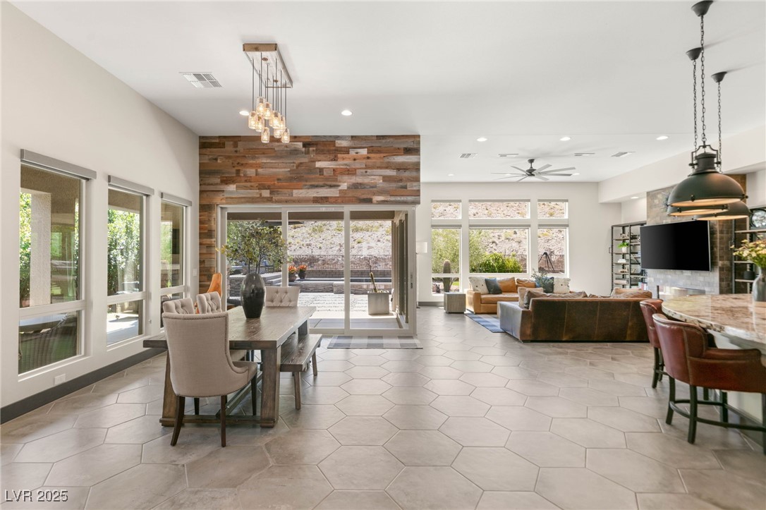 2927 The Peaks Lane