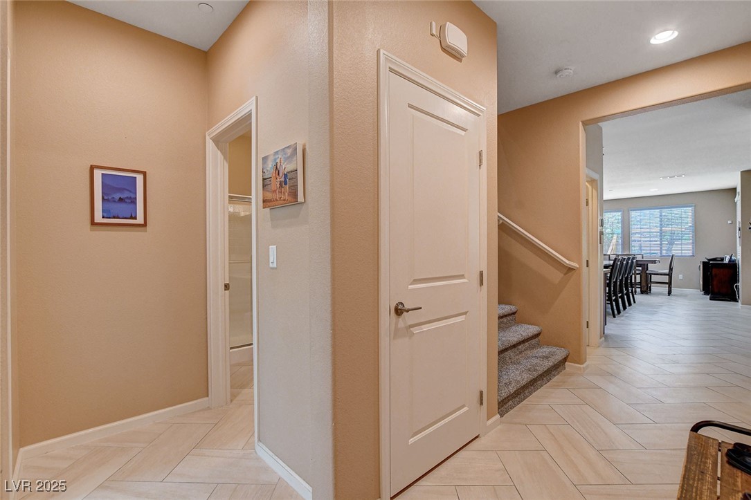 2544 Sable Ridge Street