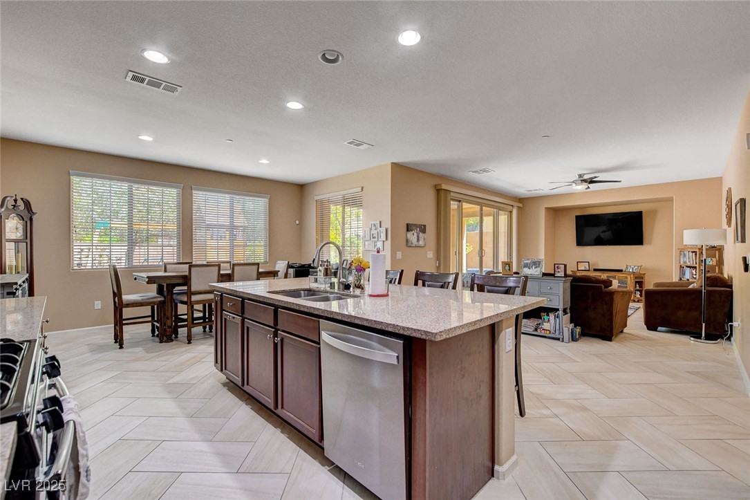 2544 Sable Ridge Street