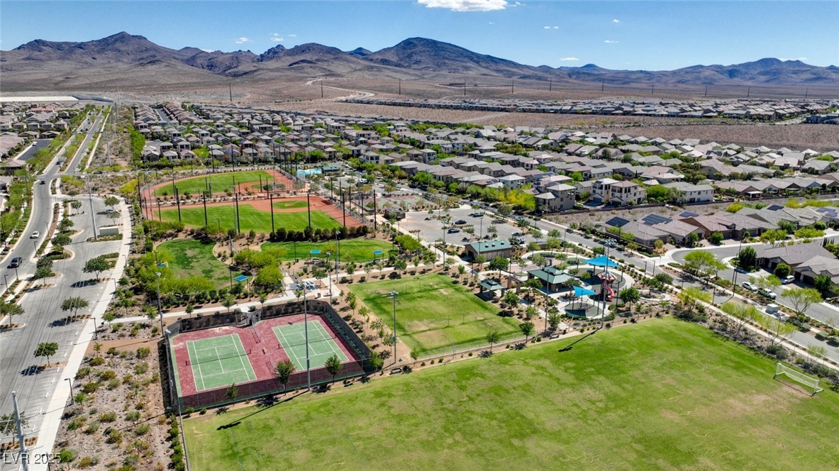 2544 Sable Ridge Street