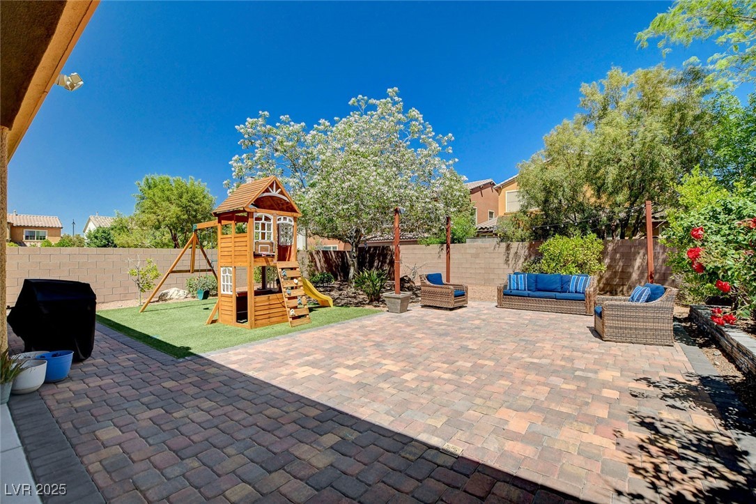 2544 Sable Ridge Street