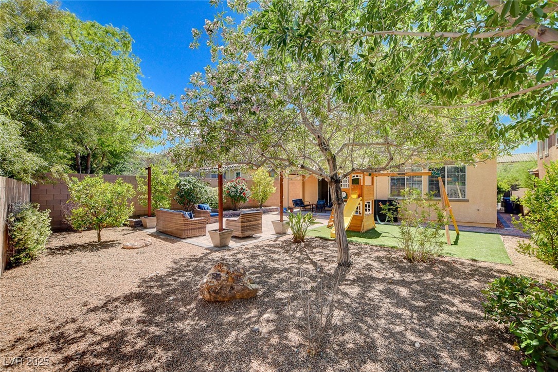 2544 Sable Ridge Street