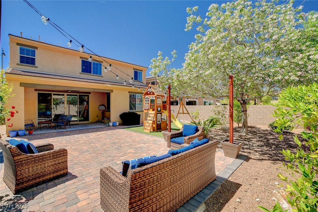 2544 Sable Ridge Street