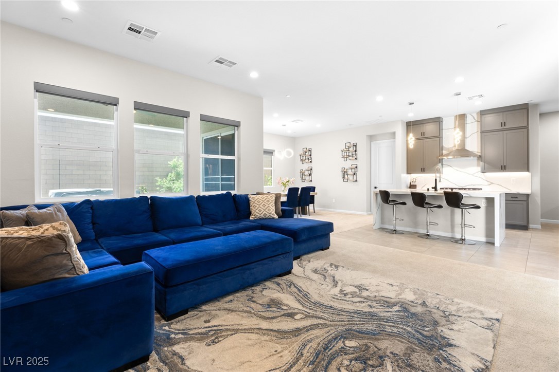 8929 Cassia Winds Street