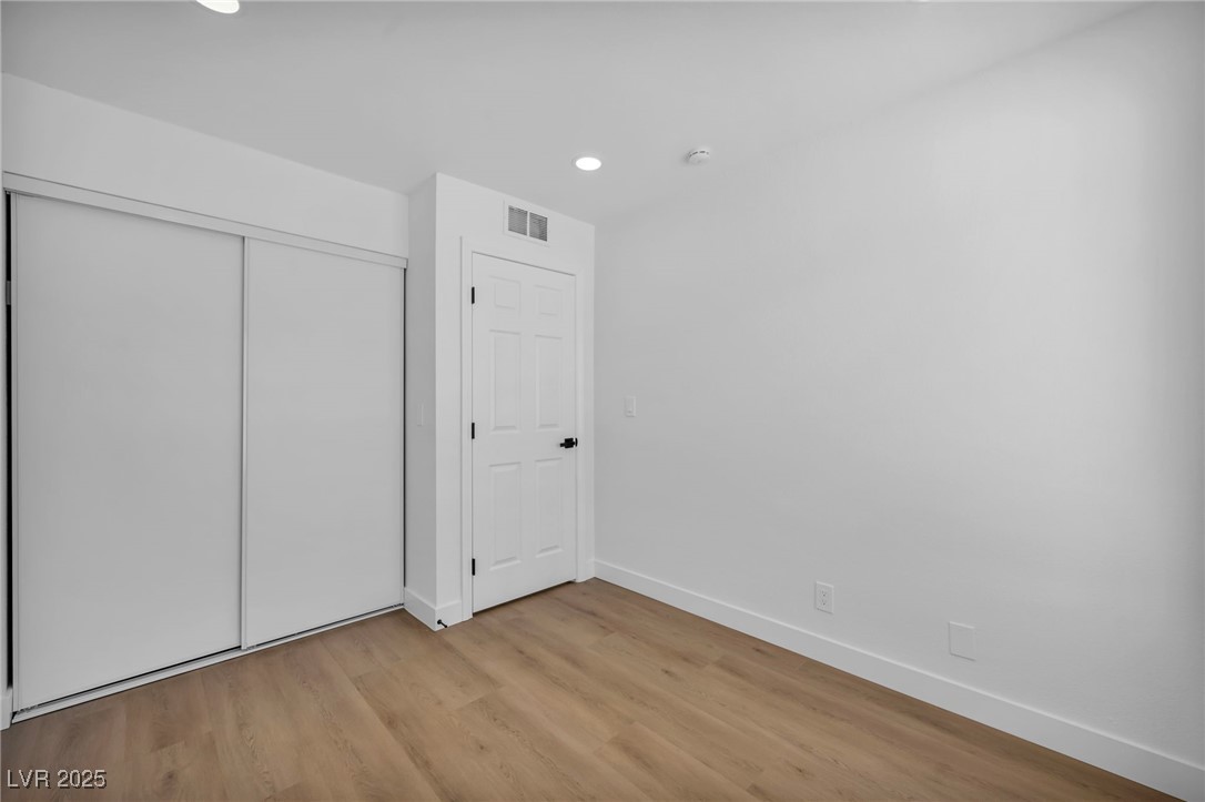 6939 Paddington Way