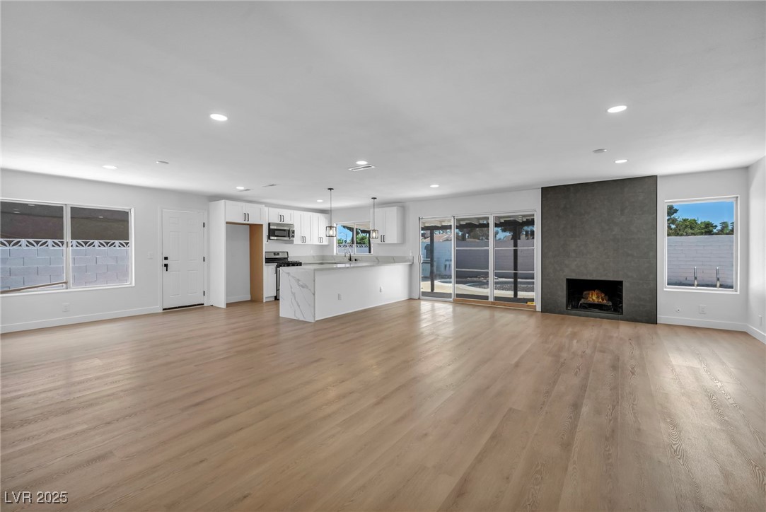 6939 Paddington Way