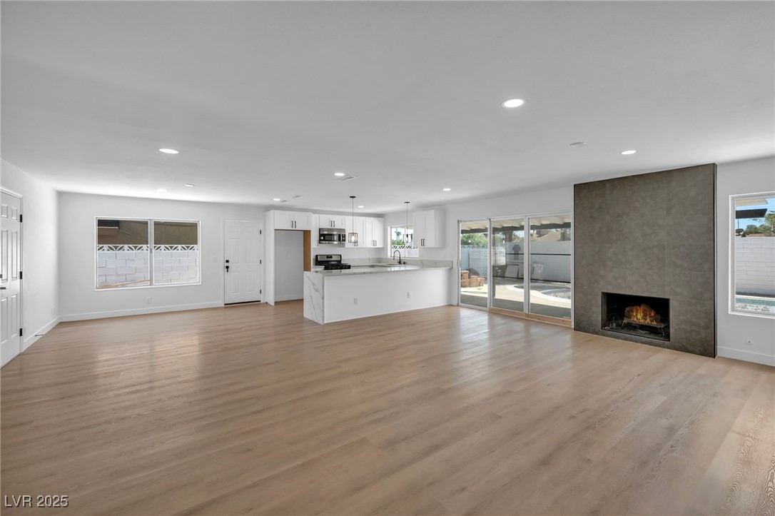 6939 Paddington Way