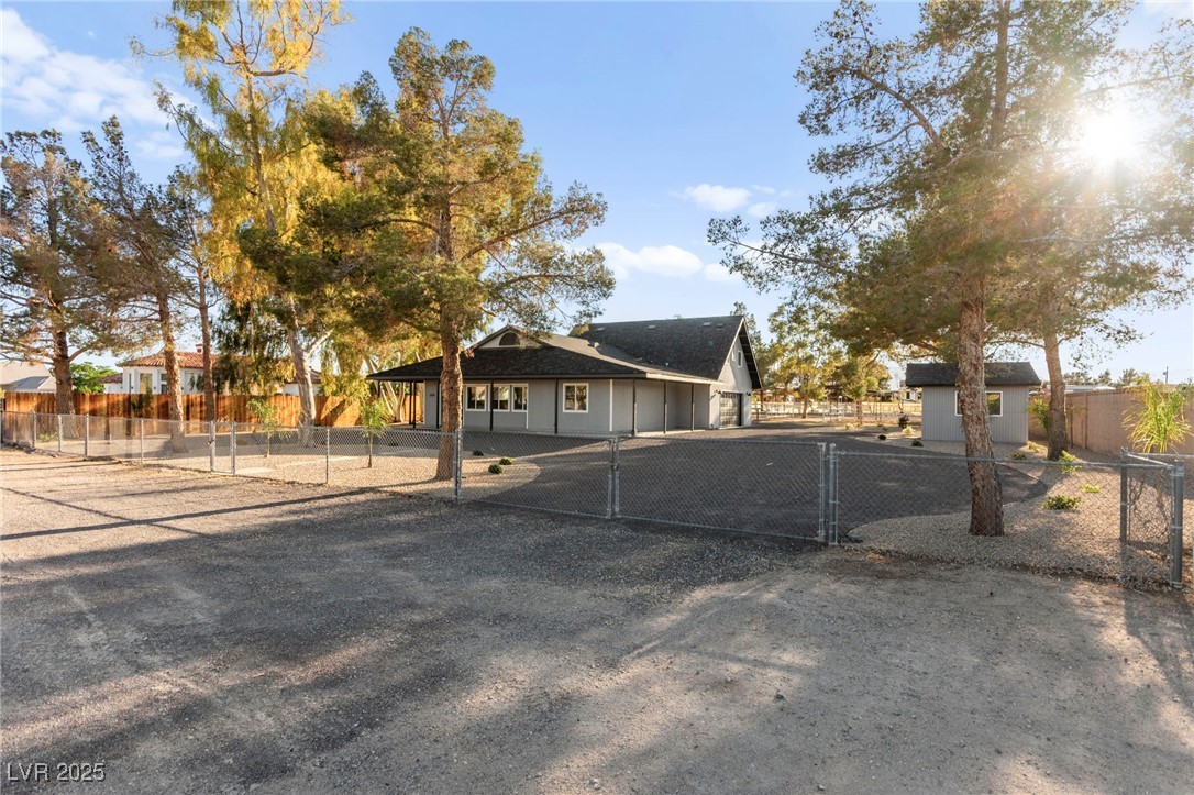 6920 Bradley Road
