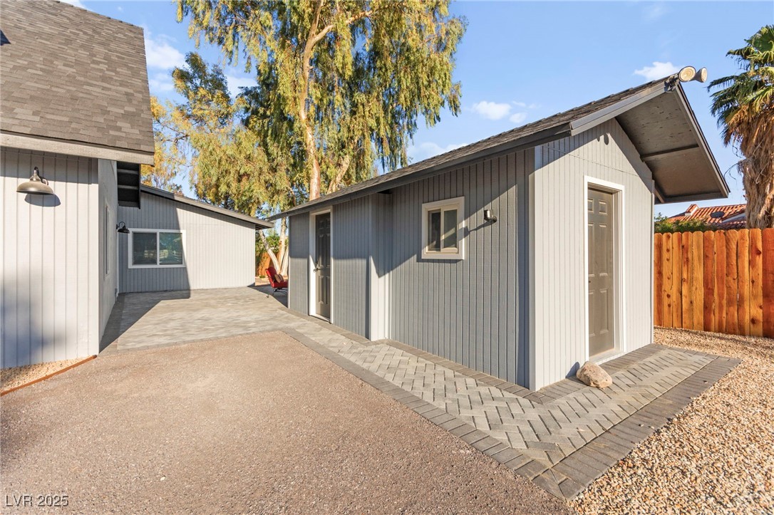 6920 Bradley Road